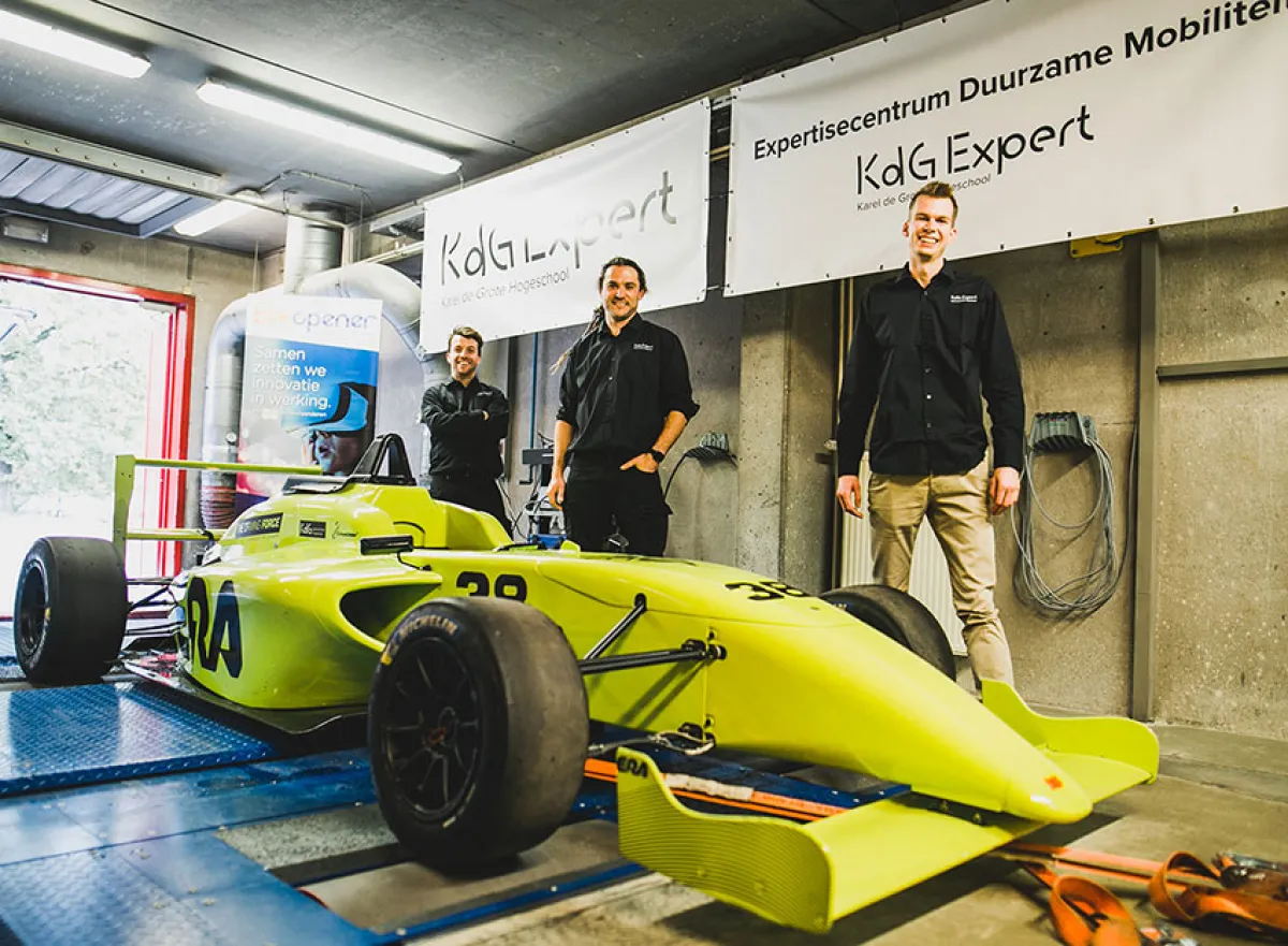 Recordpoging expertisecentrum Duurzame Mobiliteit op circuit Zolder