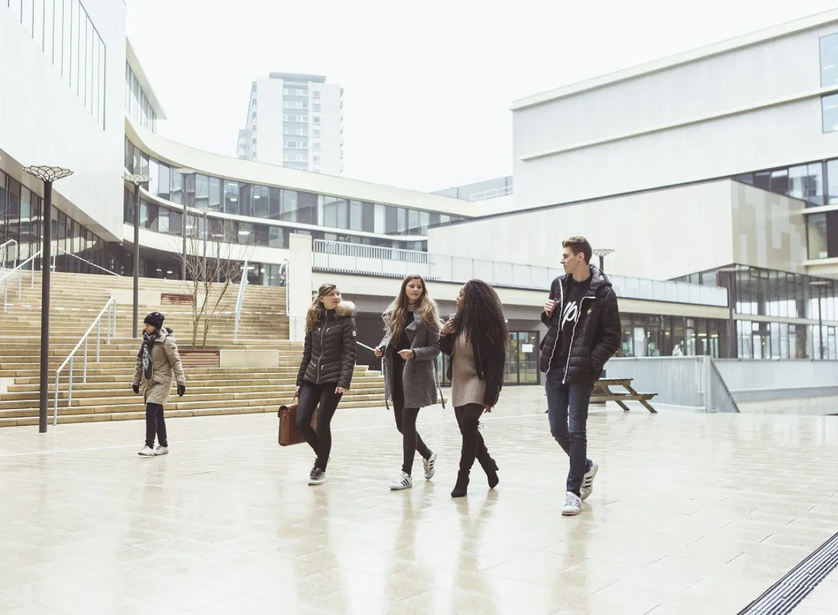 Campus Zuid: courtyard
