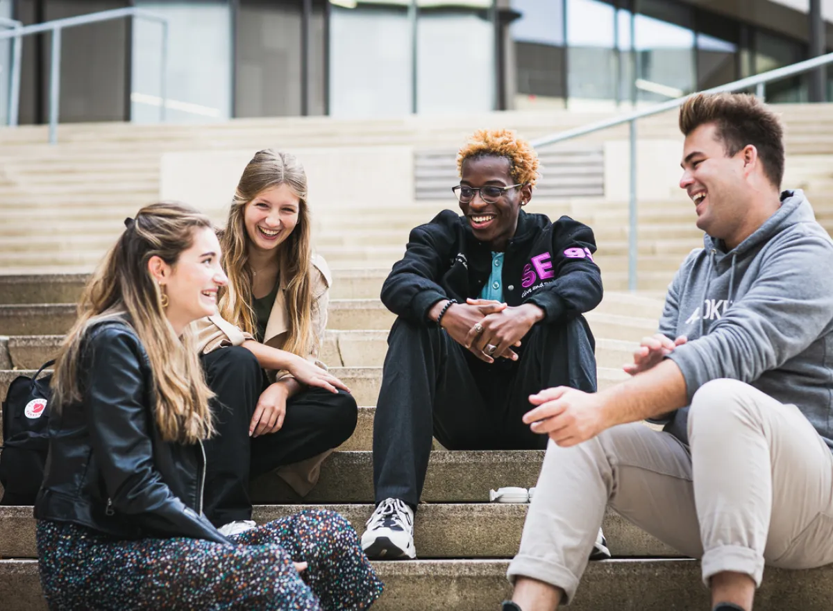 Campus Zuid: students at the courtyard