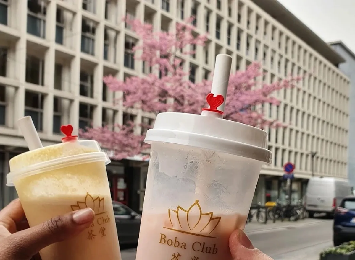 Drink bubble tea in Antwerp