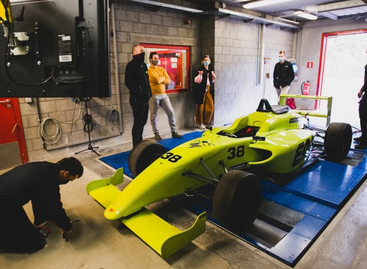 Race auto