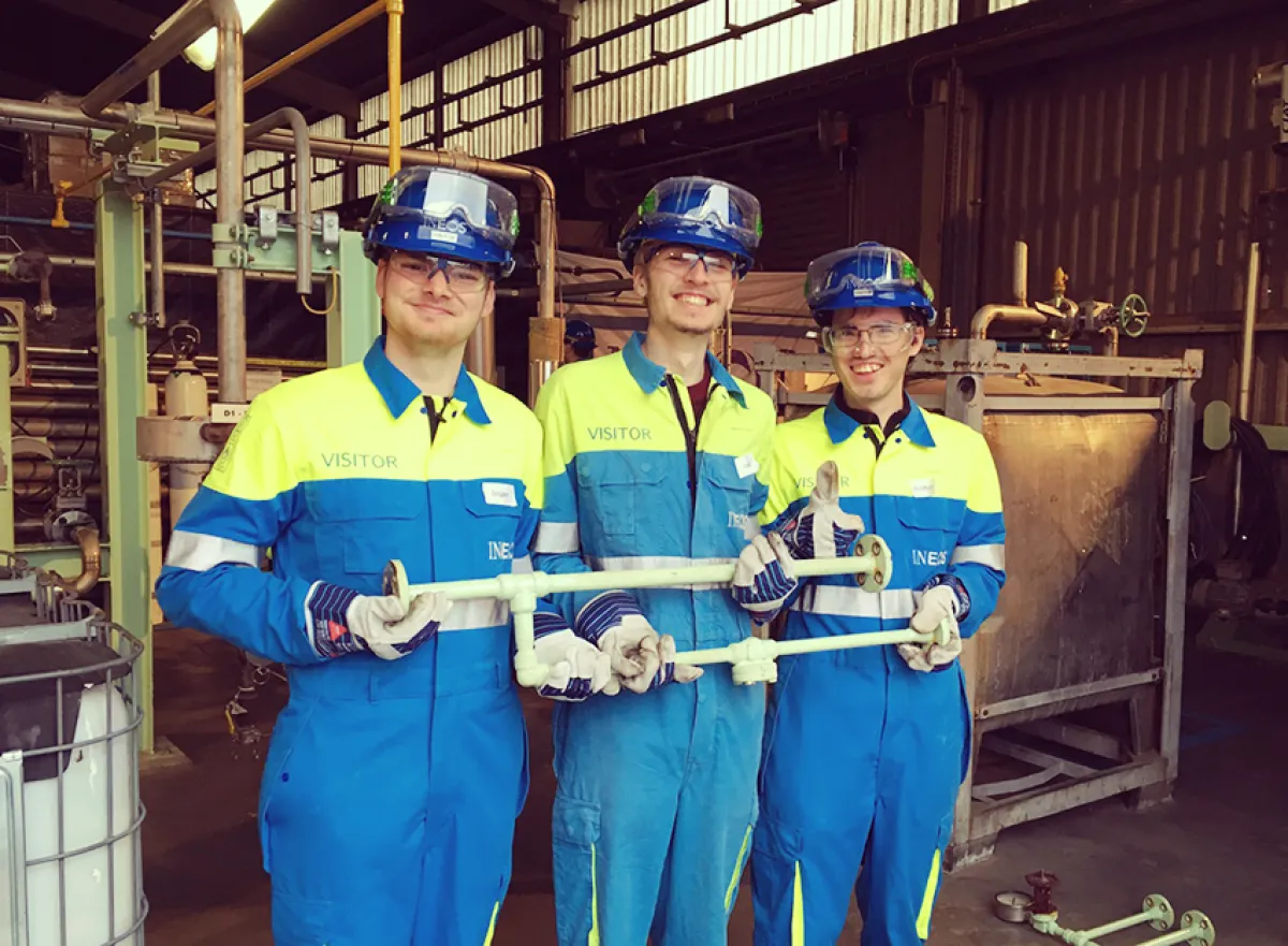 Studenten Procestechnologie bij Ineos Oxide in Zwijndrecht - Karel de Grote Hogeschool Antwerpen