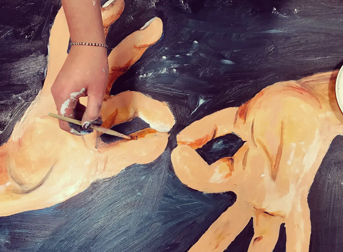 Studenten Project Kunstvakken, opleiding secundair onderwijs, maken knappe schilderijen met leerling Lyceum Deurne | KdG Hogeschool Antwerpen